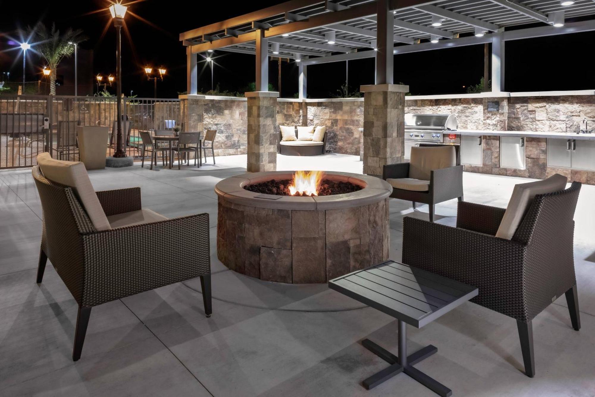 Residence Inn By Marriott Phoenix Mesa East Exterior photo
